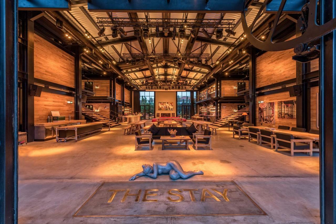 Warehouse By The Stay (Adults Only) Alacatı Bagian luar foto